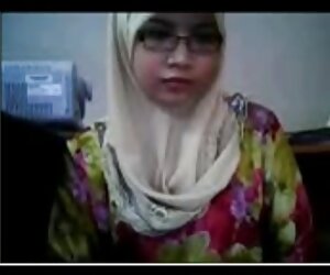 Khỏa thân than trên bãi biển được quay trên điện thoại sex gái lầu xanh di động