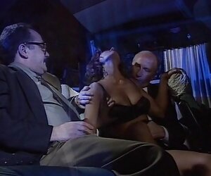 Các già giàu tên cướp đã lấy đi những con điếm tóc vàng và cô ta trong một tên lầu xanh phim sex khốn