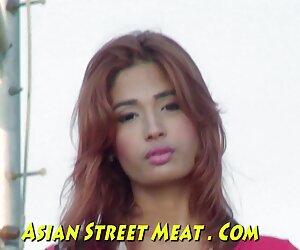 Đáng yêu nàng tiên cá đen và một phimcap3 lauxanh con gà trống trong đại dương
