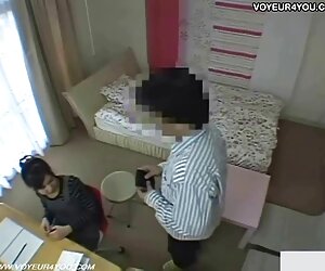 Nóng cảnh làm tình với Sarah Mia trong bộ phim tình cảm 